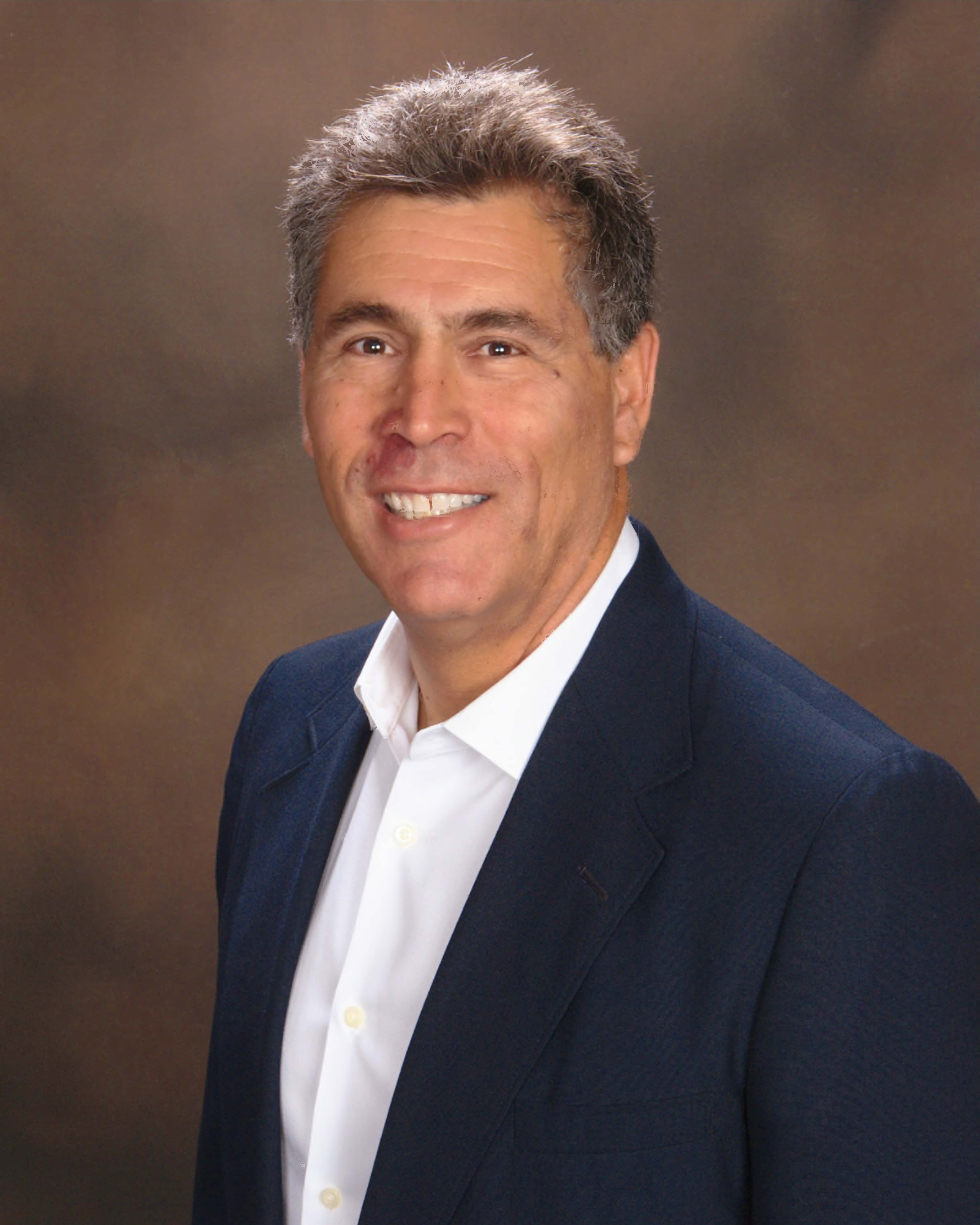 Thomas Fields headshot